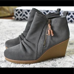 Sperry Bootie Wedges NWOT